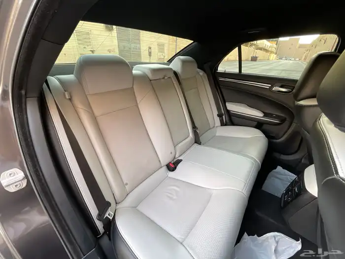 كرايزلر موديل 2021 S300 38