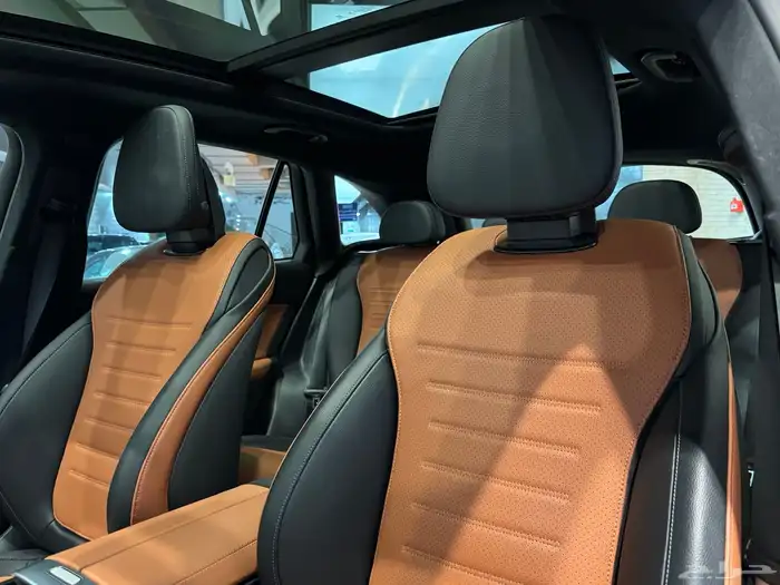 مرسيدس GLC200 SUV موديل 2025م (وارد الجفالي) 12