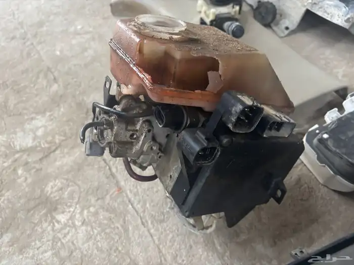 قطع لكزس جي اس 2004 11