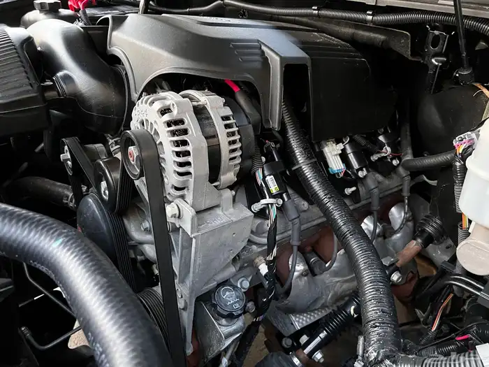 يوكن 2014 مخزن شبه جديد 83