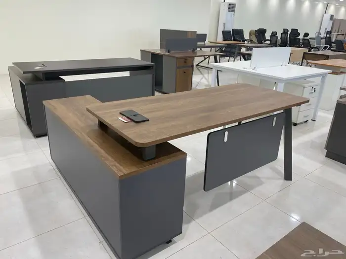 مكتب كراسي دولاب خشب دولاب حيدد بارتيشن روباعي. 21