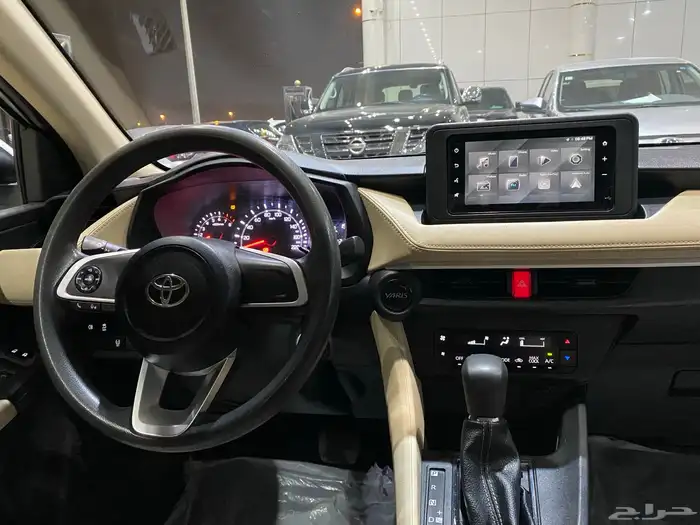 تويوتا يارس موديل 2023 استاندر 8