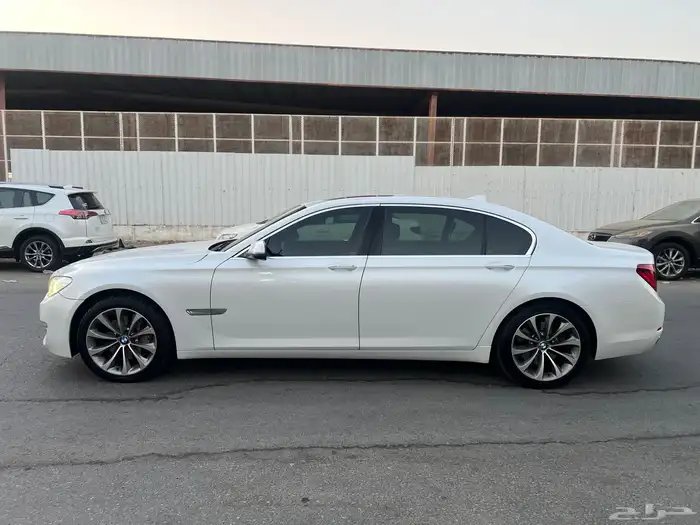 بي إم دبليو مديل 2013 3