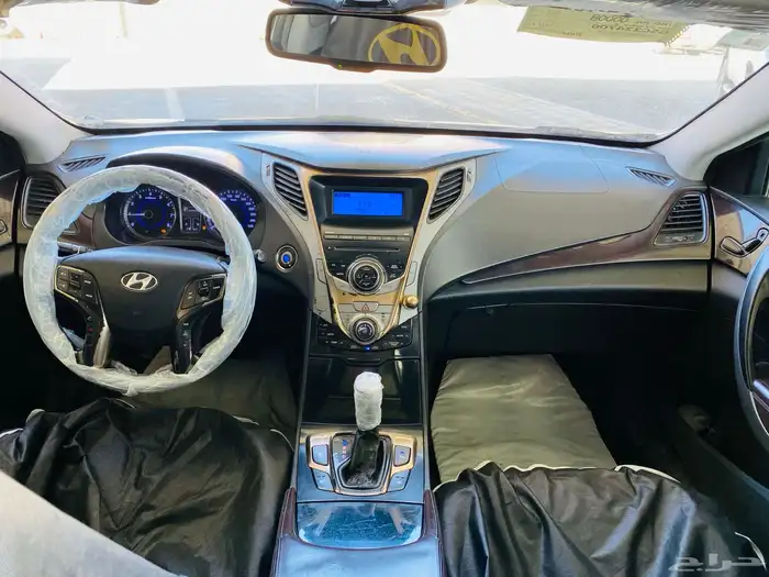 هيونداى أزيرا 2013 11