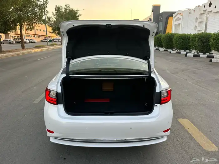 لكزس ES350 2016 قمة بالنظافة 17