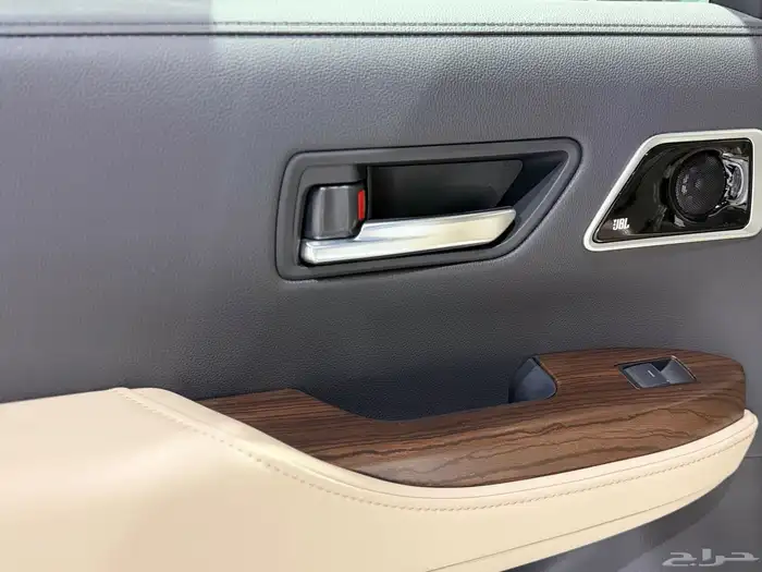 لاندكروزر جي اكس ار L5 خليجي شاشات رادار 2025 نظام 50-50 18