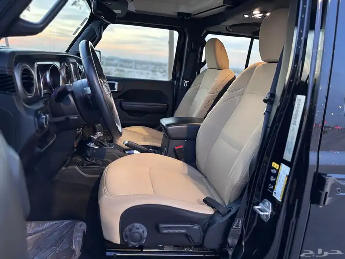 جيب رانجلر 2021 مخزن عداد 48 الف السياره وكاله علي الضمان 28