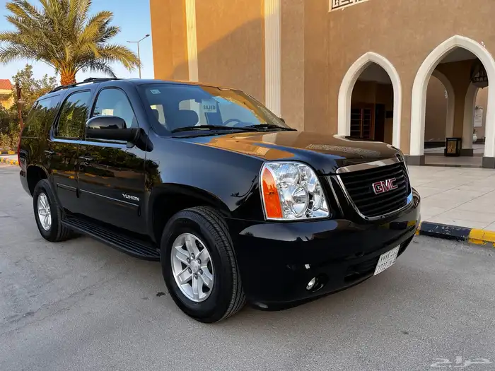 يوكن 2014 مخزن شبه جديد 1