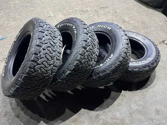 كفرات نضيفه بالمره حجري تاريخ 24 مقاس 17 9