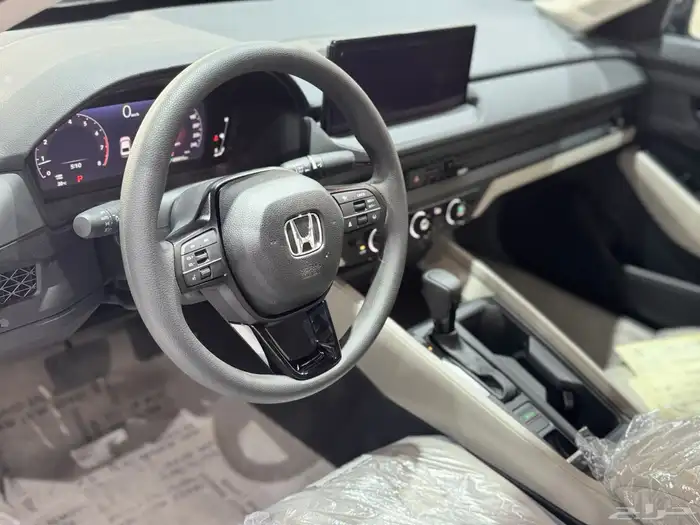 هوندا اكورد EX نص فل رادار 2025 نظام 50-50 18