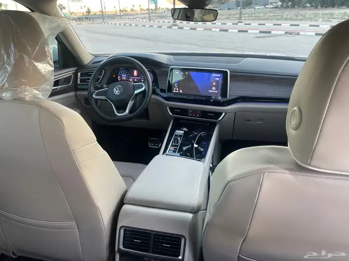 فولكس تيرامونت R 9