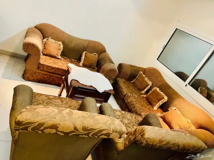 كنب صالون بالستائر 0