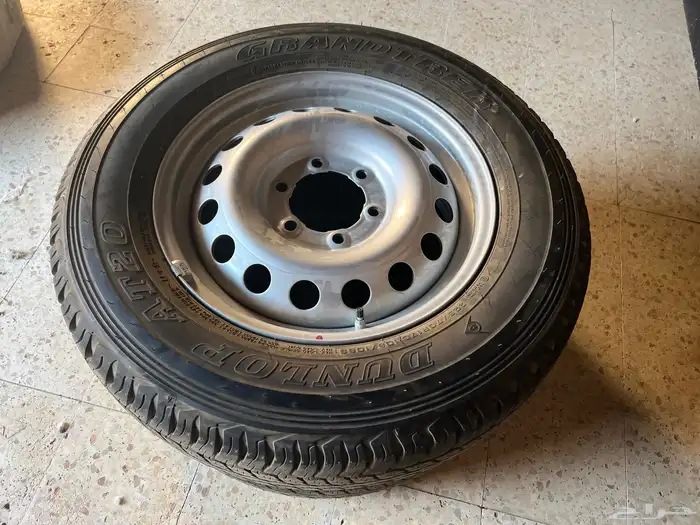 كفرات وكاله هايلكس دبل العدد خمس مع اكوابهم وبراغيهم جدد 3