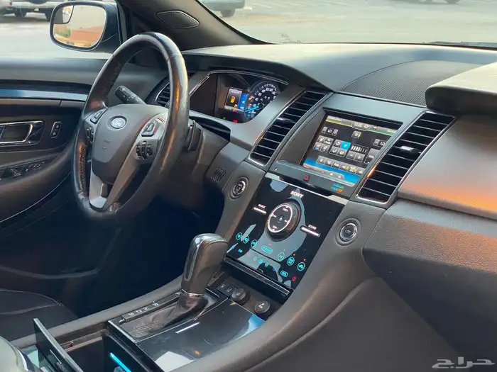 فورد توروس Sho (بطاقه جمرك) 2014 24