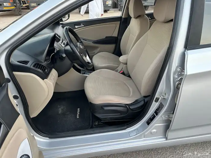 هيونداي المجدوعي اكسنت بنزين 2018 10