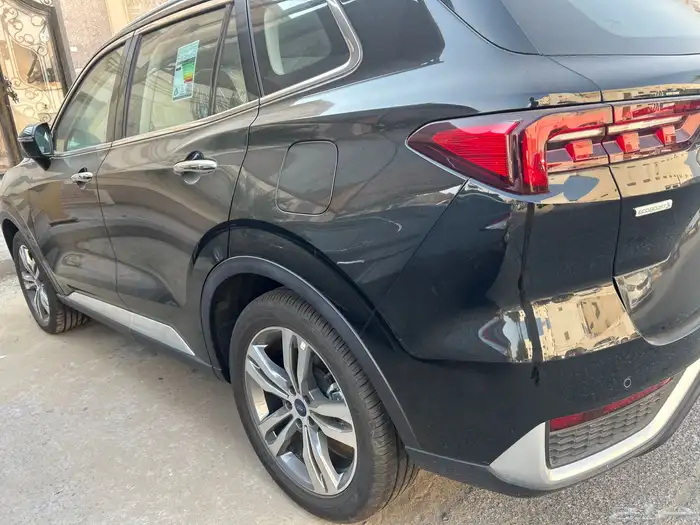 تسريتوري فورد للبيع موديل 2025 وكاله ماشية 100 كيلو فقط 2