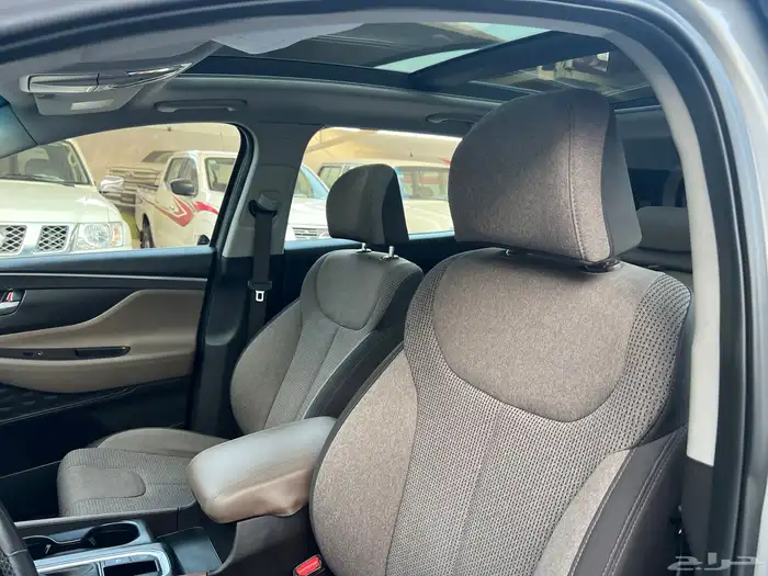 سنتافي 2019 بنزين 6 سلندر سقف بانوراما 7 مقاعد قمة الاطلال 51