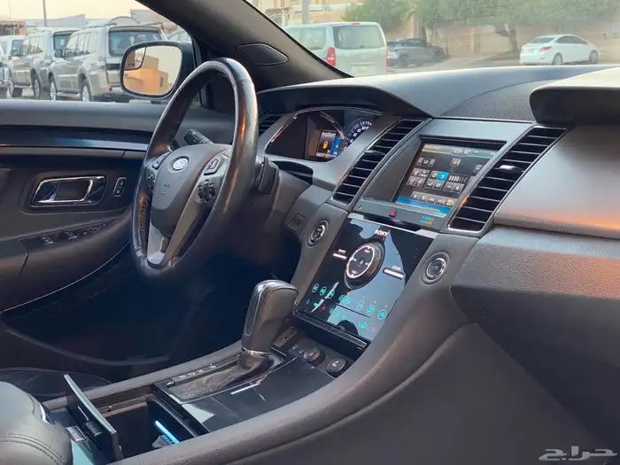 فورد توروس Sho (بطاقه جمرك) 2014 20