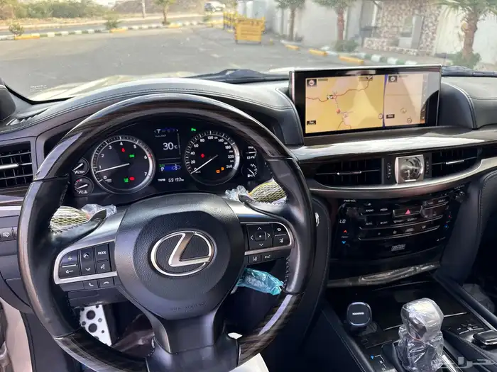 جيب لكزس 2018 27