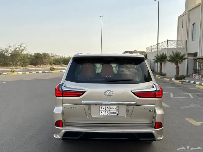 جيب لكزس 2018 10