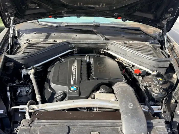 للبيع سيارة BMW فئة X6 موديل 2012 0
