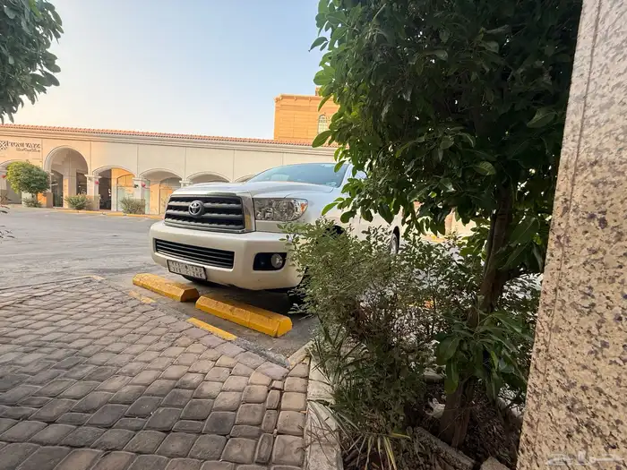 تويوتاسكويا2016مالك أول بودي كاله ثلاجه بدون دبل ماشاءالله 23