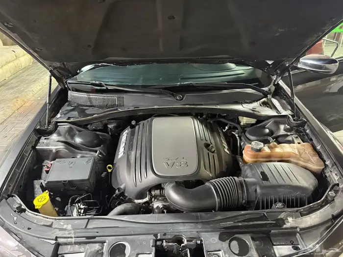 كرايزلر 300C موديل 2013 7