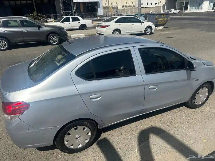 ميتسوبيشي اتراج 4