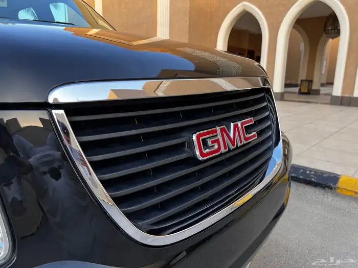 يوكن 2014 مخزن شبه جديد 14