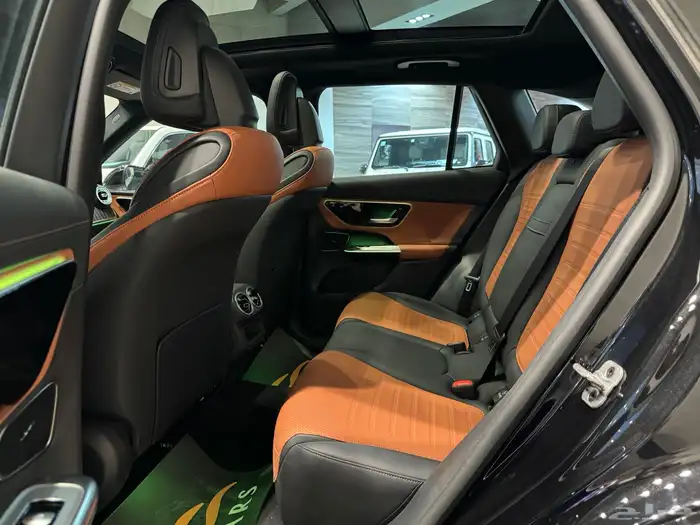 مرسيدس GLC200 SUV موديل 2025م (وارد الجفالي) 15