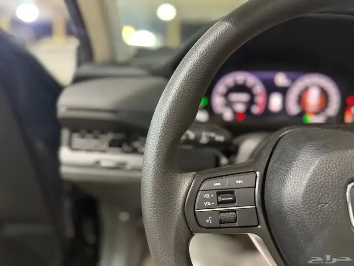 هوندا اكورد ستاندر 2025 10