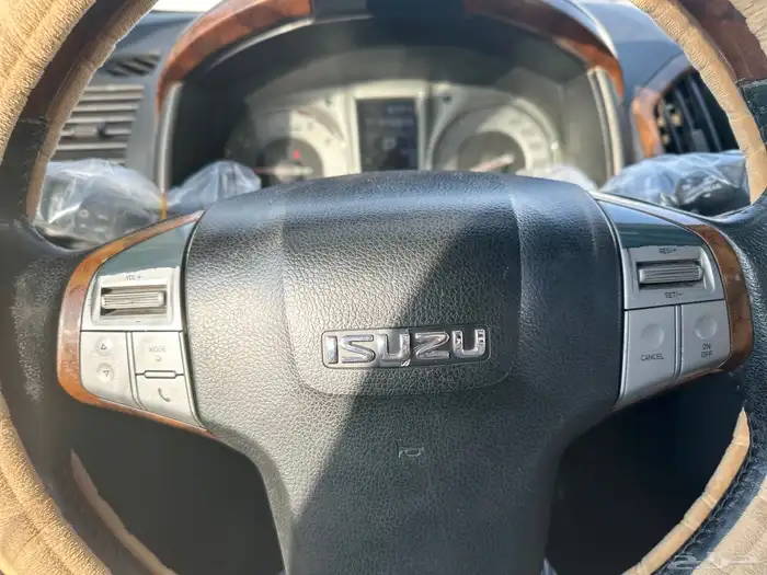 جيب ايسوزو 16