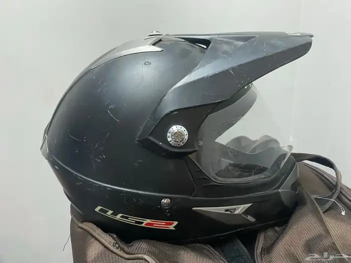 خوذة دباب LS2 ديار عدد2 مستخدمة مقاس XL و L 3