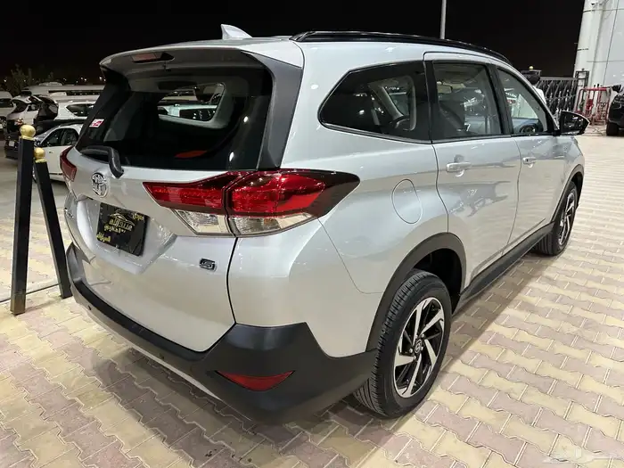 تويوتا راش موديل 2023 فل كامل نظيف 20