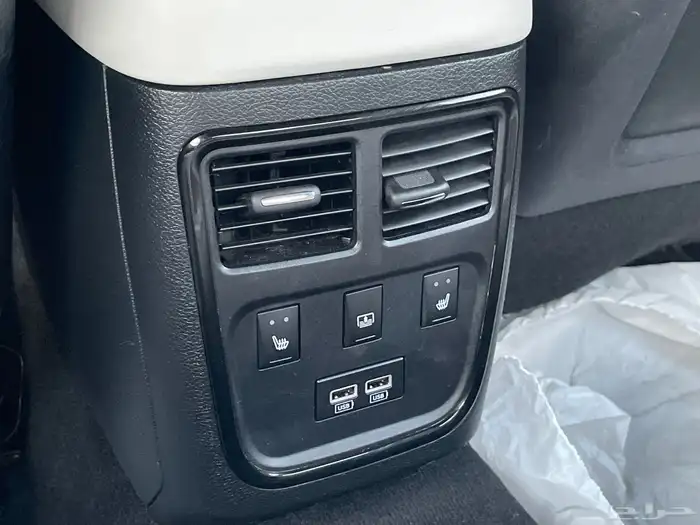 كرايزلر موديل 2021 S300 31