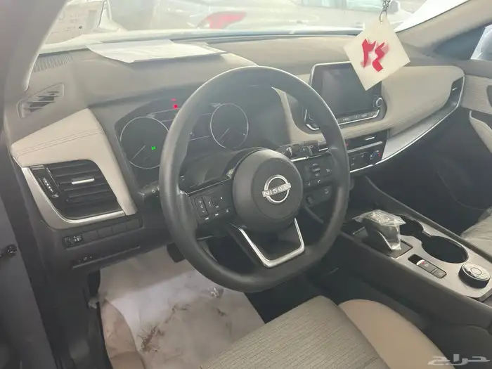 نيسان اكستريل 7 راكب استندر دبل 2025 اسمنتي ذهبي 6