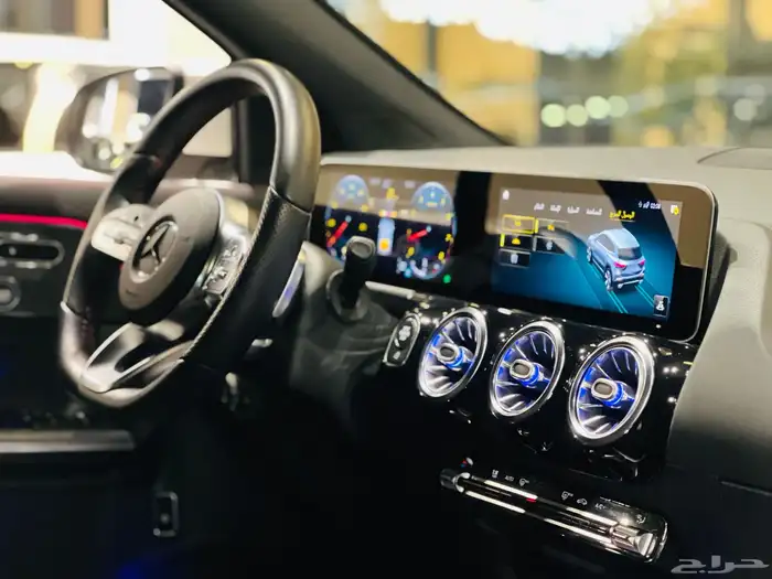 مرسيدس جيب GLA 250 موديل 2020 (بحالة الوكالة) 17