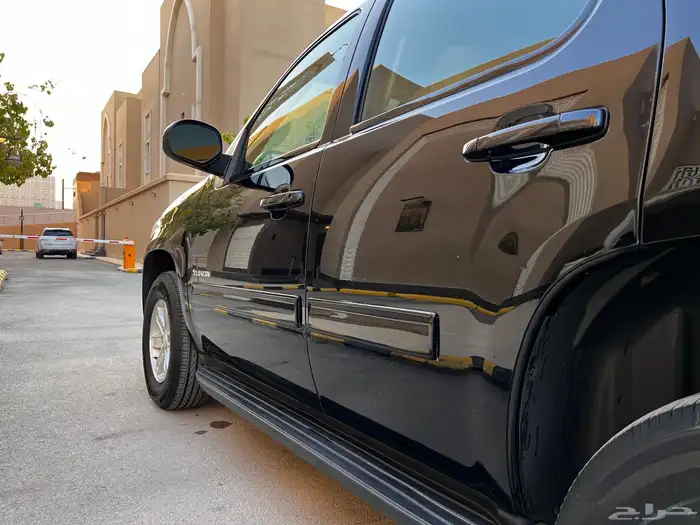 يوكن 2014 مخزن شبه جديد 20