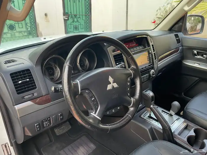 MITSUBISHI PAJERO-2016-Full Option 41