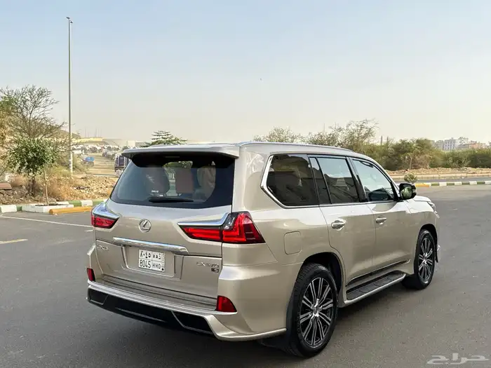 جيب لكزس 2018 13