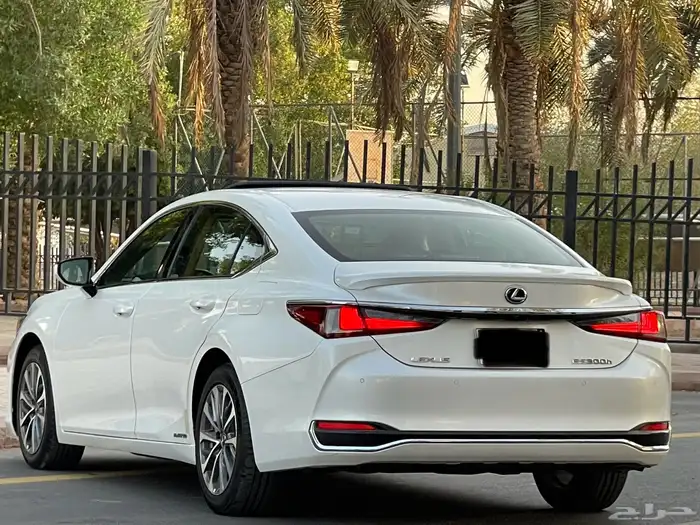 لكزس-ES300h-2022(ممشي49الف) 7
