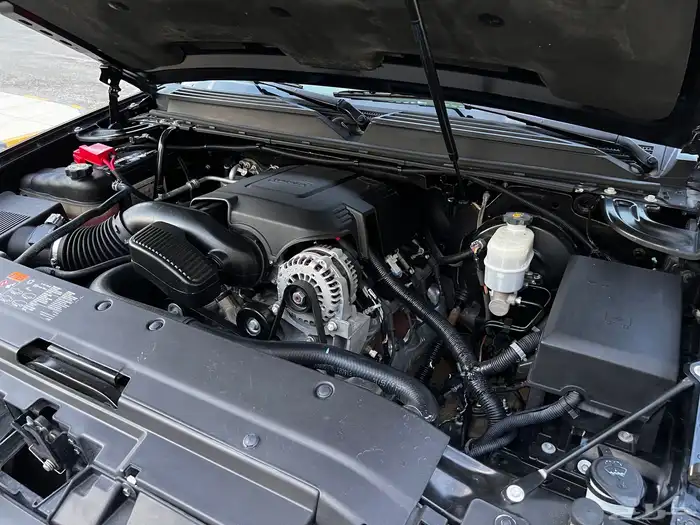 يوكن 2014 مخزن شبه جديد 90