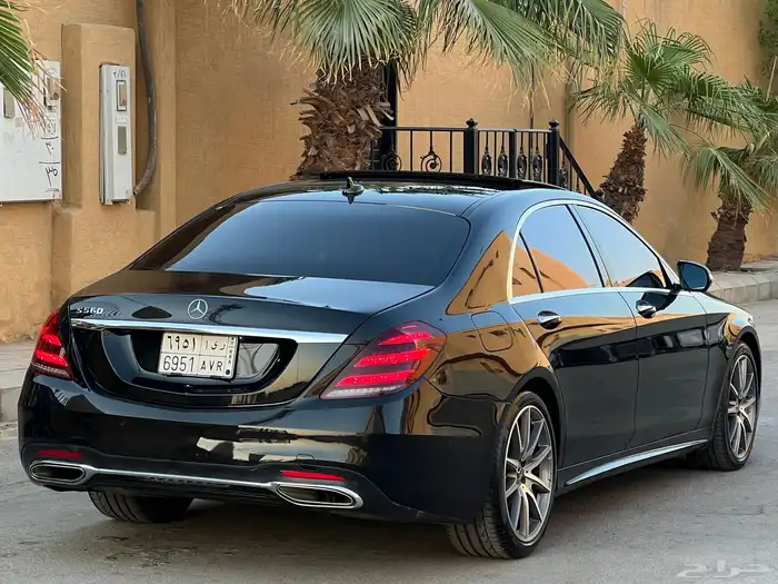 مرسيدس S560 2020 اليخت (ممشى قليل) 4