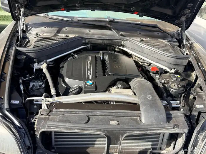 للبيع سيارة BMW فئة X6 موديل 2012 3