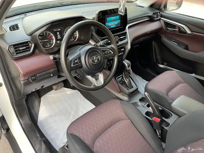 تويوتا اوربان 2025 سعودي 16