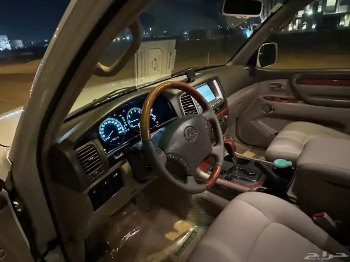 لكزس 2006LX47 10