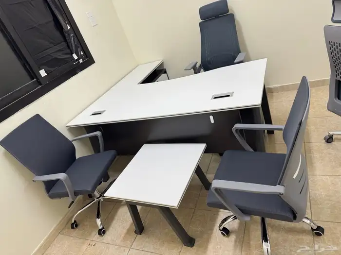 مكاتب طقم فخم مكتب ماسه دولاب ملفات متوفر 1