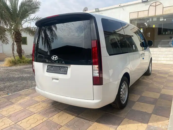 هونداي ستاريا 25 ديزل استاندر 11راكب عداد 26ألف 3