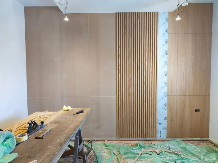 معلم ورشه نجاره مودرن لتفصيل الأبواب وغرف النوم والديكورات 18