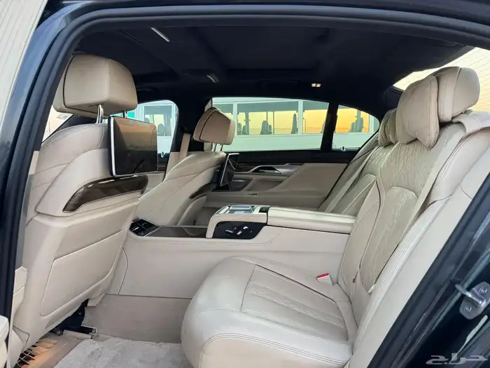 بي ام دبليو 740Li _ 2016 13